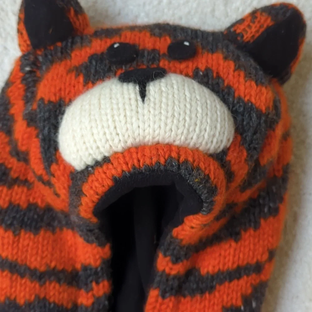 100% wool jacket with animal theme - Picture 4 of 14